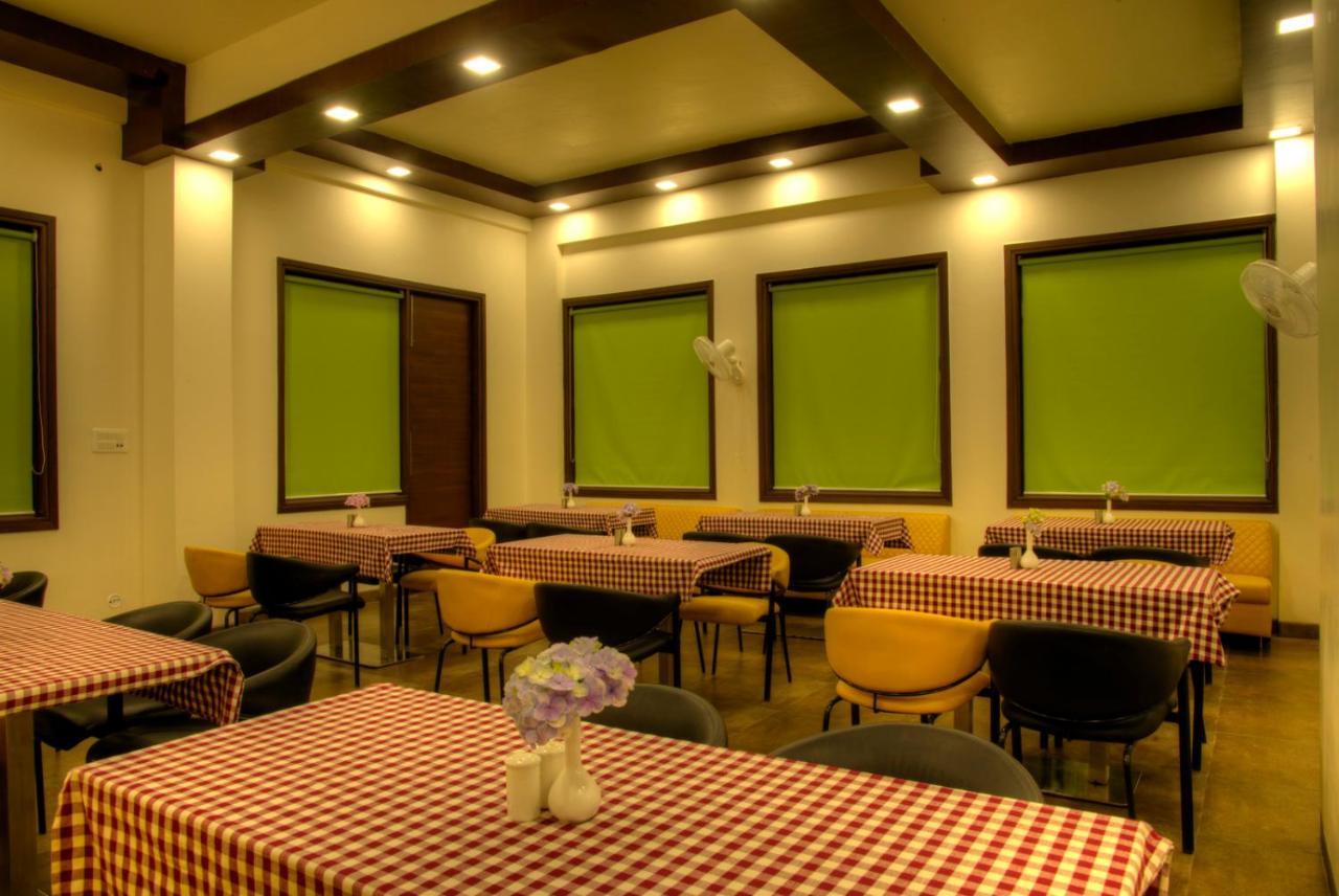 The Palm Resort-Luxuria Nainital Eksteriør bilde